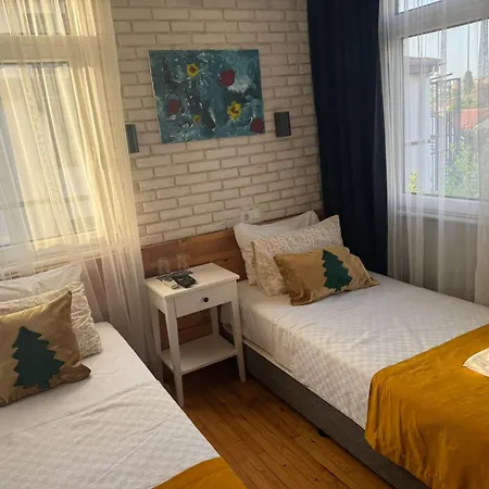 Zurich Oldtown Panzió Antalya